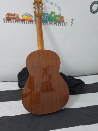 Guitarra Clásica Admira