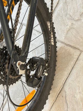 Bicicleta Scott Scale 24 niño