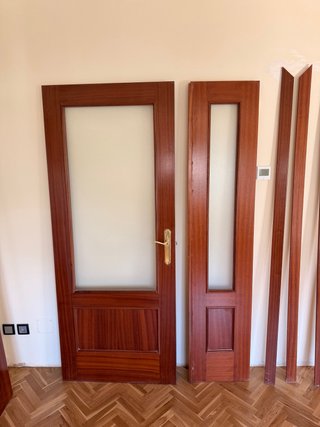 Puerta Sapelly con Cristal 202.5 x 82.5