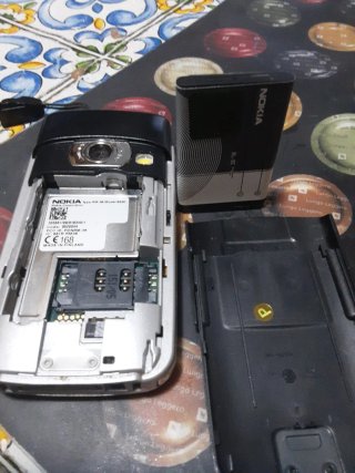 Cellulare Nokia - Argento e Nero