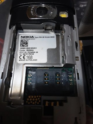 Cellulare Nokia - Argento e Nero