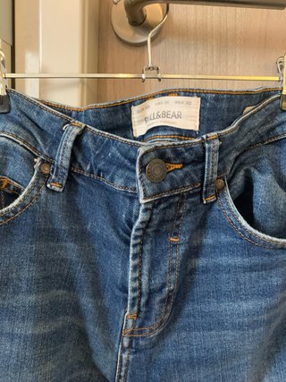 Pull&Bear Vaqueros Cortos Desgastados
