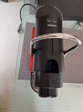 Cafetera Nespresso Pixie Roja