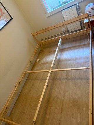 Estructura Cama Pino 140x200 IKEA en A Coruña