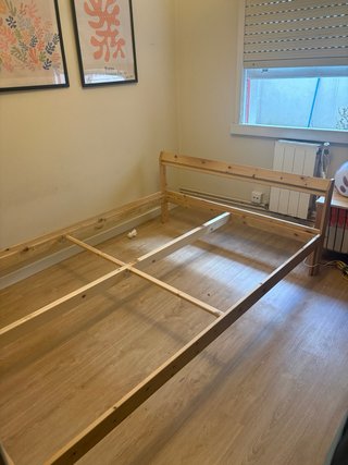 Estructura Cama Pino 140x200 IKEA en A Coruña