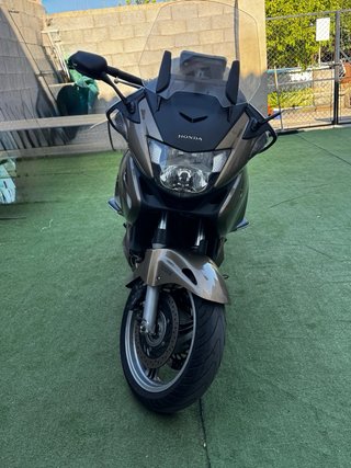 Honda NT 700 Deauville 2006