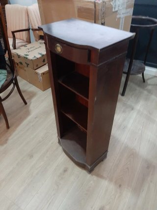 Mueble de entrada de madera