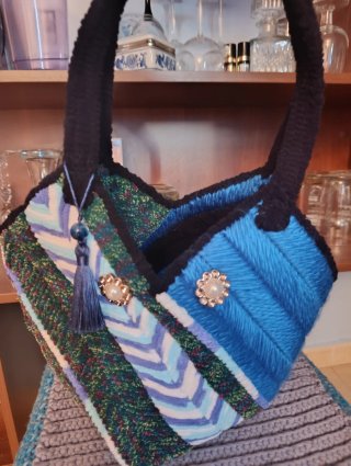 Bolso artesanal multicolor
