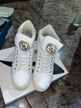 Botines Guess Plataforma Dorados Blancos