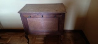 Mueble licorera auxiliar madera y cristal