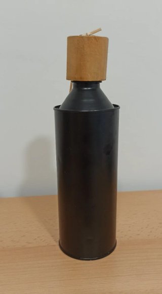 Aceite y recipiente antorchas