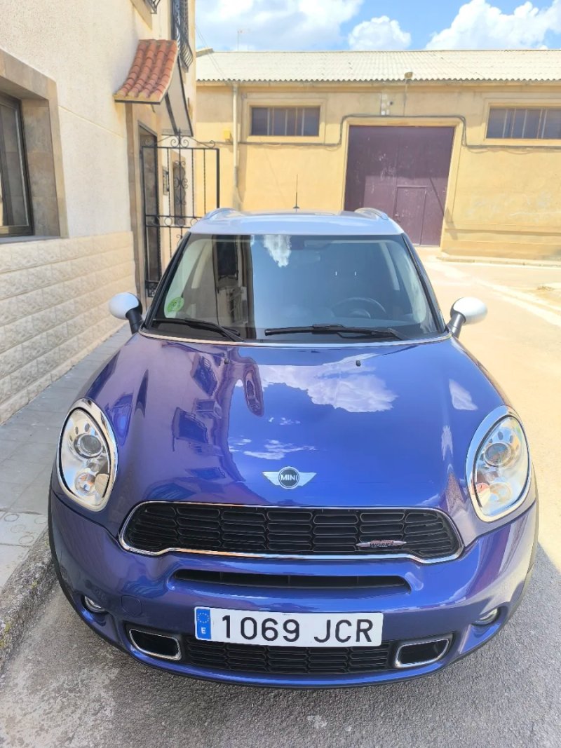 MINI Countryman 2015, foto 2