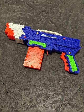 Pistola Pixelator con cargador