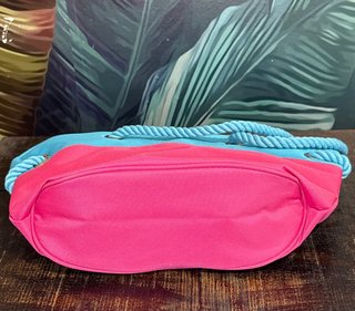Bolso de playa Escada azul y fucsia Tara manchita