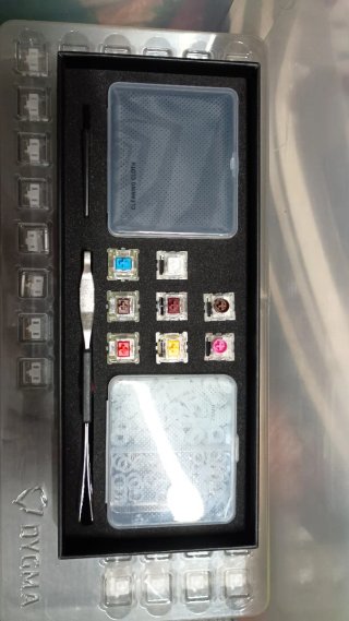 Dygma Kit Switches y Herramientas Teclado