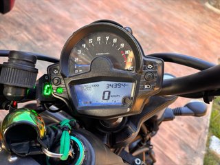 Kawasaki Vulcan S Negra