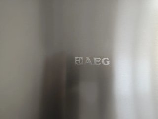 Frigorífico AEG plateado