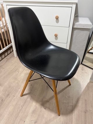 Escritorio blanco de madera