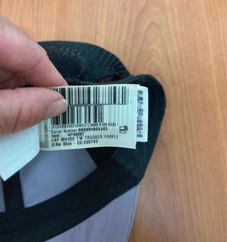 Gorra Quechua Negra y Lila