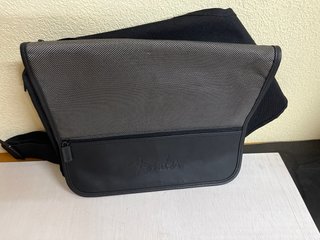 Bolsa bandolera Fender