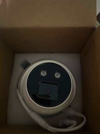 Cámara Vigilancia Hikvision AcuSense