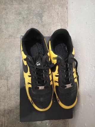 Nike Air Force 1 (AF1) Amarillas y Negras