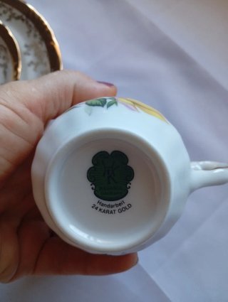 Taza y 2 platillos con oro 24k