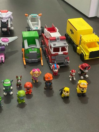 Lote Paw Patrol Vehículos y Figuras