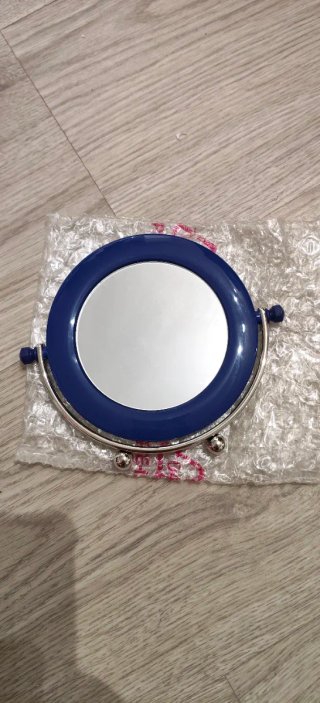 Espejo de sobremesa azul y plateado