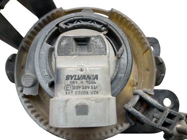 Faro Antiniebla izq VW Passat B6 05-10