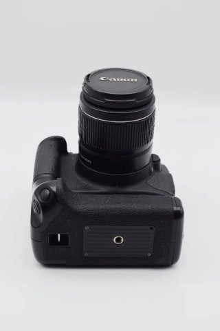 Canon EOS 700D + Objetivo 18-55mm