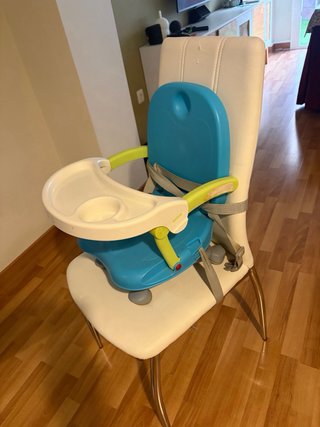 Trona para silla azul y blanca