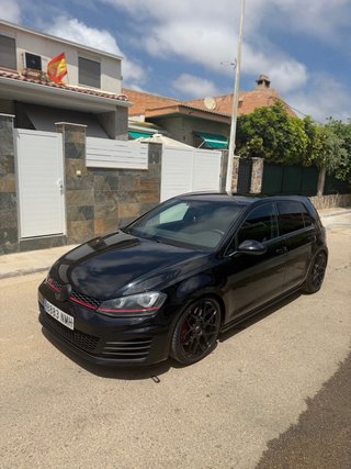 Volkswagen Golf GTI 7