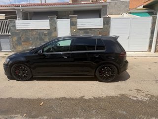 Volkswagen Golf GTI 7