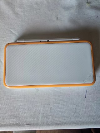 Nintendo 2DS XL Blanca