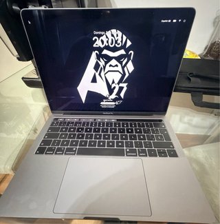 MacBook Pro 13 2019 i5 4 núcleos 8GB