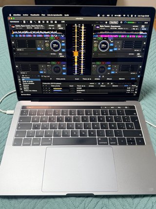 MacBook Pro 13 2019 i5 4 núcleos 8GB
