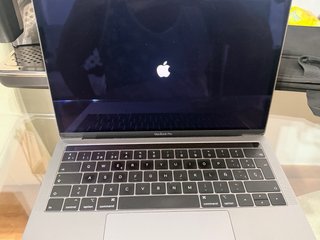 MacBook Pro 13 2019 i5 4 núcleos 8GB