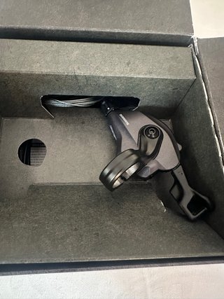 Mando de cambio derecho Shimano XT SL-M8100 12V