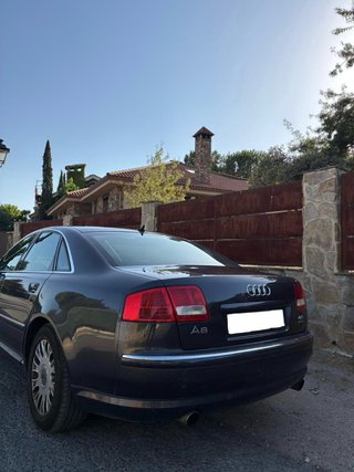 Audi A8 2003