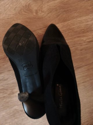 Zapatos de tacón Mirta Gómez piel negros