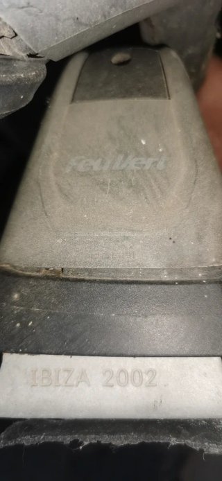Baca Seat Ibiza 2002