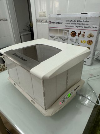 Brød & Taylor Folding Proofer & Slow Cooker