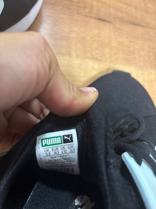 Zapatillas Puma Negras y Rosas