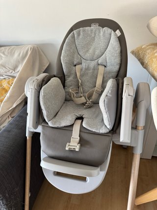 Trona Chicco gris y madera