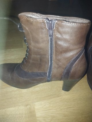 Botines de piel Pittolitos marrones puestos poco