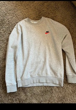 Conjunto chándal Nike gris logo rojo