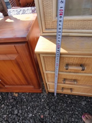 Cómoda de Rattan y Madera