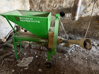 Máquina peladora de almendras para tractor