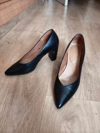 Zapatos de piel negros tacón mujer
